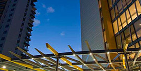 Peninsula_Tower_4_CSP161109_06481-285x144